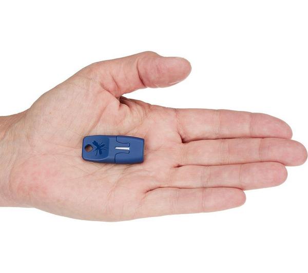 Heat-It Classic USB C insect bite healer in blue, shown resting on an open palm.