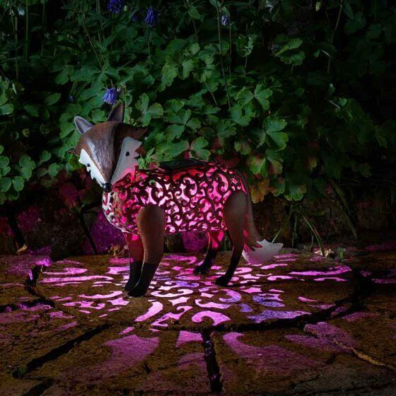 Solar powered LED fox silhouette garden ornament light, outdoor animal decor – Keans Claremorris