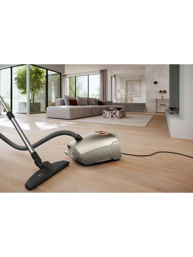 Miele Guard L1 Comfort XL Vacuum Cleaner Titanium Pearl – powerful, ergonomic design | Available at Keans Claremorris