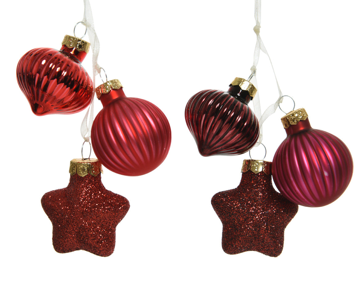 Set of 3 glass Christmas hanging decorations in red mix with shiny, matt, and glitter finishes – Keans Claremorris