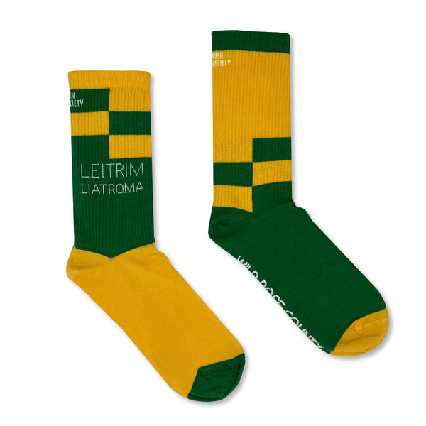 Leitrim Wild Rose County 8-12 plant, vibrant pink flowers, perfect for gardens – available at Keans Claremorris.