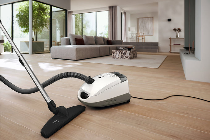 Miele Guard S1 Parquet XL Brilliant White Vacuum Cleaner – Powerful, lightweight, perfect for hardwood floors | Keans