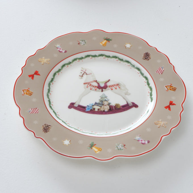 Christmas Plate Delight 19cm, red or beige, sold singly, festive design – Keans Claremorris