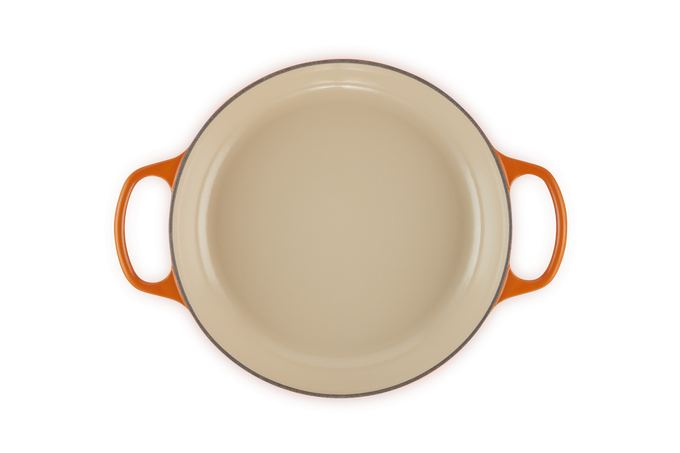 Le Creuset 26cm Shallow Casserole Volcanic - Image 5