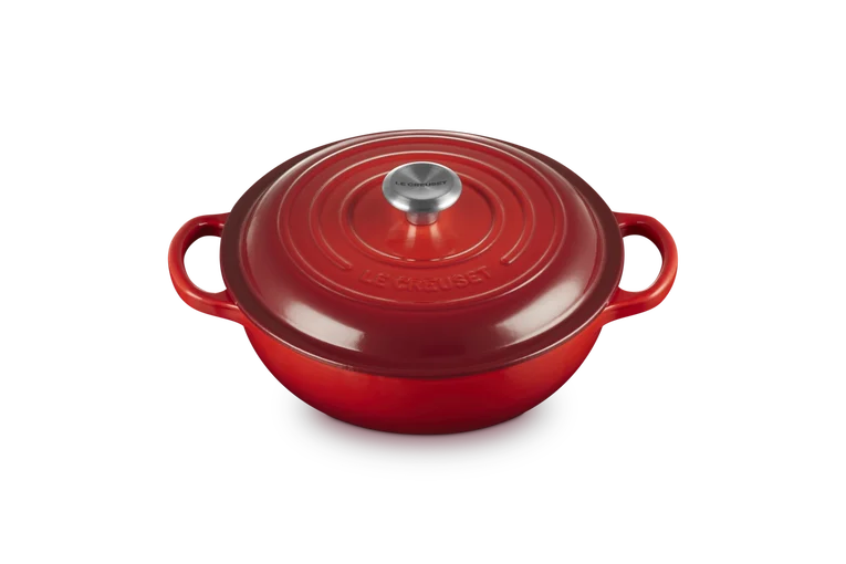 Cerise round 22cm stew pot with lid and side handles, glossy finish, front view on white background