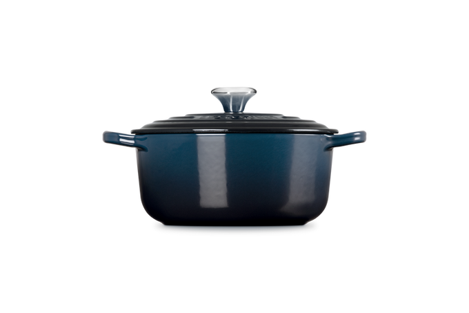Le Creuset 20cm Round Casserole Nuit - Image 3