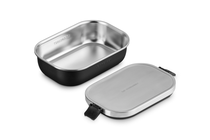 Le Creuset On The Go 900ml Lunch Box, durable and compact, perfect for meals on the move – available at Keans Claremorris.