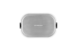 Le Creuset On The Go 900ml Lunch Box, durable and compact, perfect for meals on the move – available at Keans Claremorris.