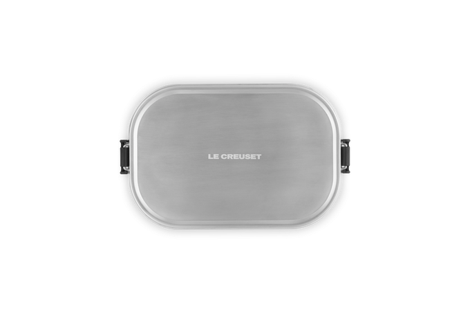 Le Creuset On The Go 900ml Lunch Box, durable and compact, perfect for meals on the move – available at Keans Claremorris.