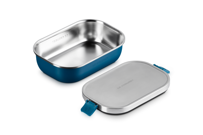 Le Creuset On The Go 900ml Lunch Box, durable and compact, perfect for meals on the move - available at Keans Claremorris.
