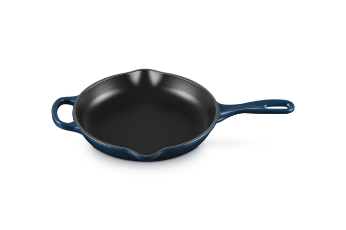 Le Creuset 23cm Signature Round Skillet Nuit - Image 2