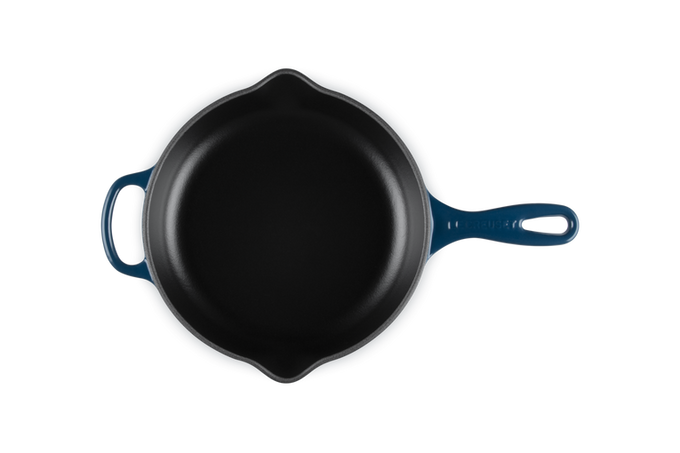 Le Creuset 23cm Signature Round Skillet Nuit - Image 4