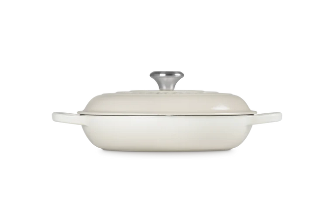 Le Creuset Signature Cast Iron Shallow Casserole 26cm Meringue - Image 3