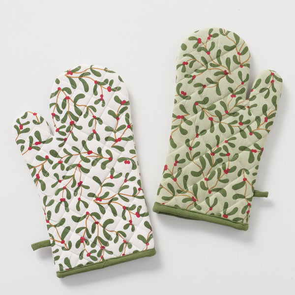 Oven Glove Mistletoe cotton, 32x18 cm, festive green or cream, protects hands for Christmas baking – Keans Claremorris