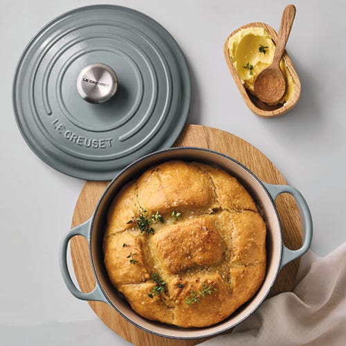 Le Creuset Signature Sea Salt 24cm Round Cast Iron Casserole - Durable, Enamel Coated, Keans Claremorris