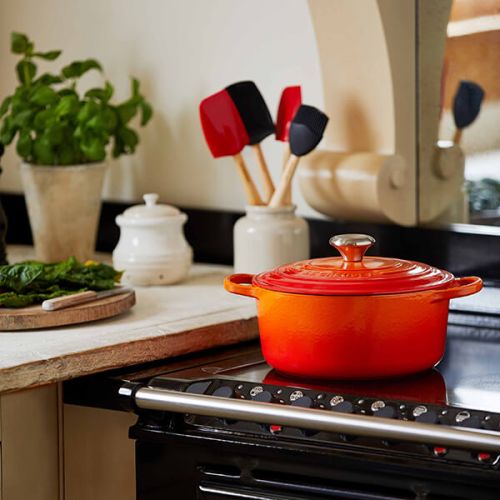 Le Creuset Signature Volcanic 28cm Cast Iron Round Casserole - Durable, Even Heat, Keans Claremorris