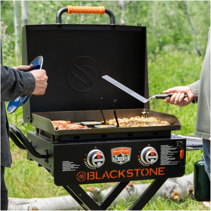 Blackstone 22" On-The-Go Omnivore Flex-Fold Griddle - Image 4