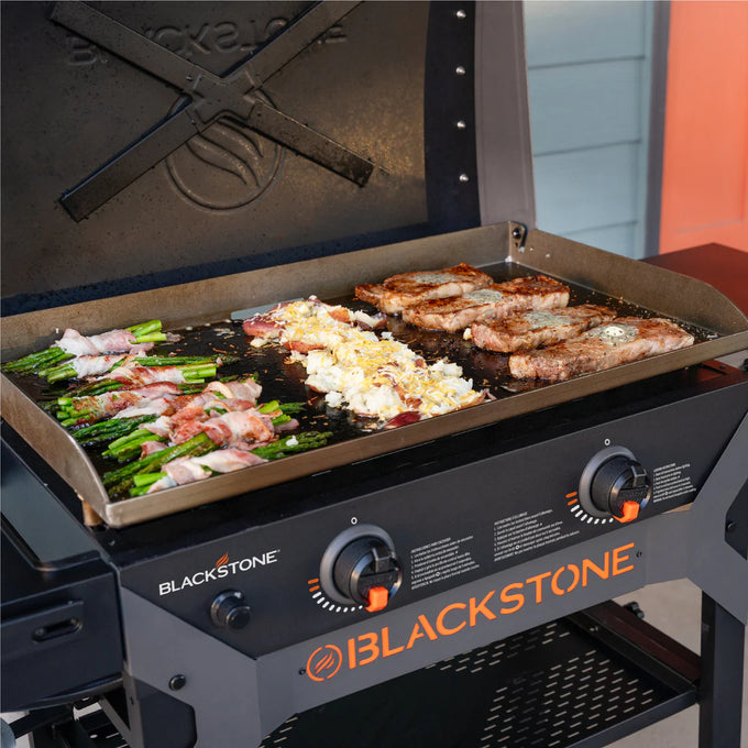 Blackstone 28" Iron Forged Blackout Griddle w/ Hood - Image 5