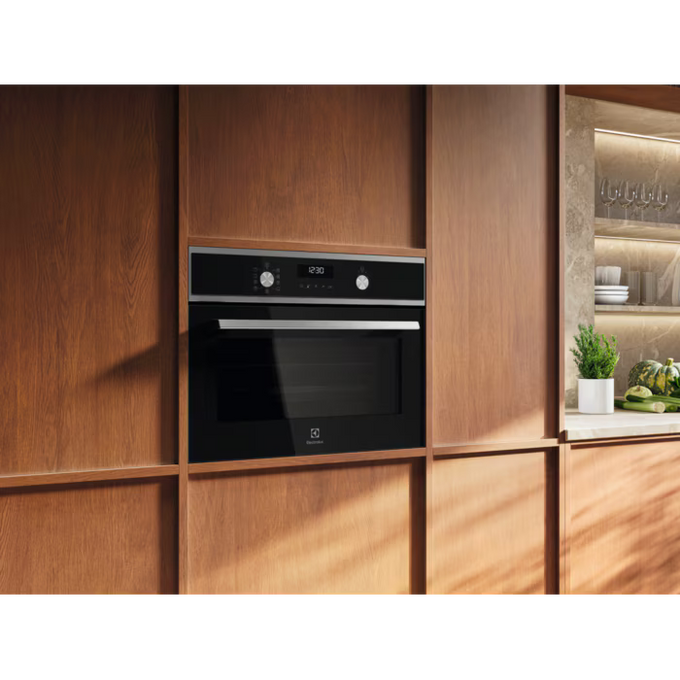 Electrolux 43L Compact Combi Oven 944005369 - Image 6
