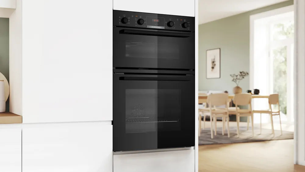 Bosch Built in Multifunction Double Oven Black | Series 4 - Image 5