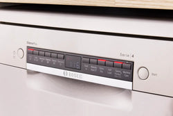 Bosch Series 4, Free-Standing Dishwasher, 60 cm, Brushed Steel Anti-Fingerprint