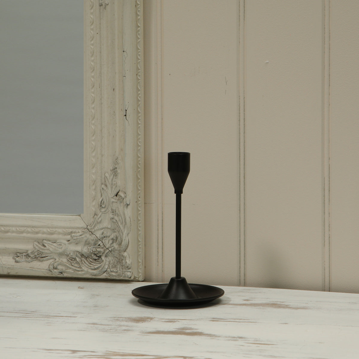 Alderbrook 16cm Black Metal Curved Dinner Candle Stick - Image 1