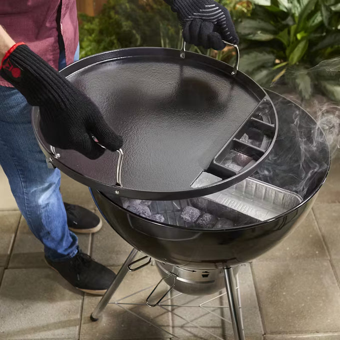 Weber Griddle, Full size Griddle for 57cm Kettle Full-Size Griddle For All Charcoal 57Cm Kettles - Image 3
