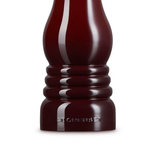 Le Creuset 21cm Garnet Pepper Mill, durable ceramic grinder, stylish kitchen tool – available at Keans Claremorris.