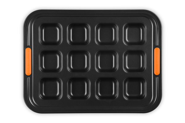Le Creuset Bakeware - Brownie 12 Cup Tray