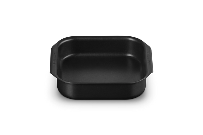 Le Creuset 22x22cm black square roasting tin, non-stick, hard anodised, dishwasher safe, ovenproof to 260°C – Keans