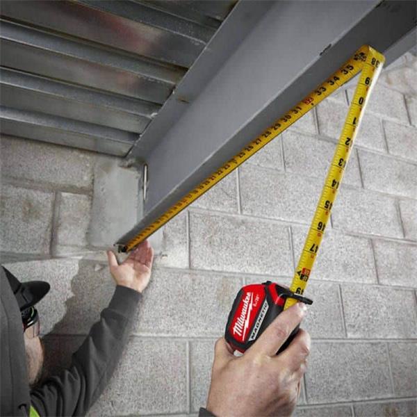 Milwaukee STUD™ Gen2 Tape Measure 8m/26ft (Metric and Imperial) - Image 3