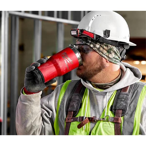 Milwaukee Packout Tumbler Bottle 887ml Red - Image 3