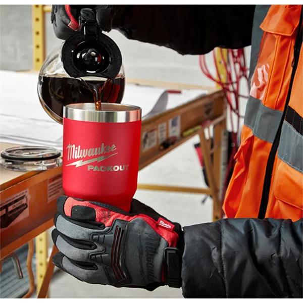 Milwaukee Packout Tumbler Bottle 887ml Red - Image 2