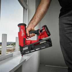 Milwaukee M18 Fuel Cordless Framing Nailer with 2x2.0ah Batteries