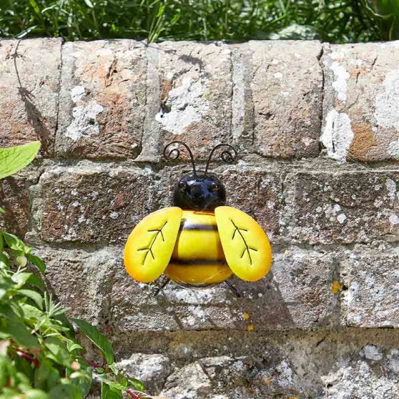 Bees Medium Garden Decor, hand-painted weather-resistant steel wall art, 16.5x12.5x6.5 cm by Keans Claremorris