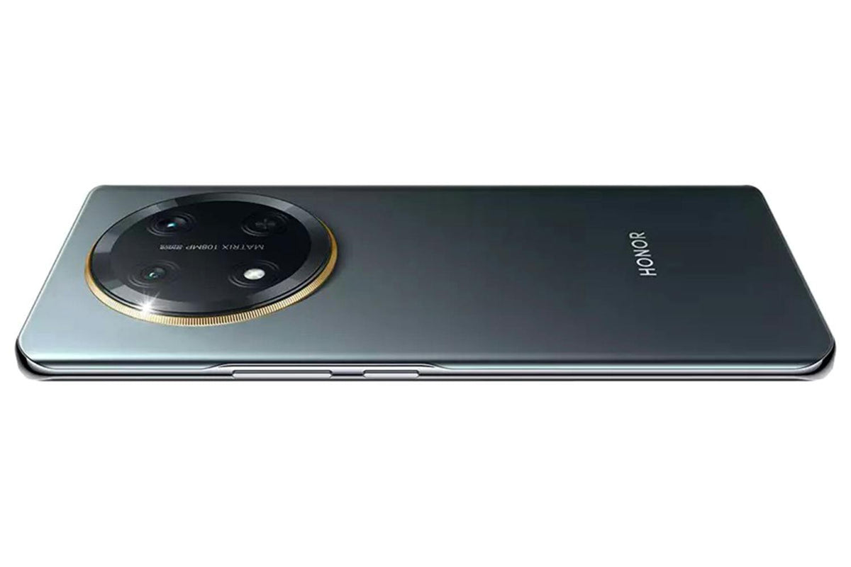 Honor Magic 7 Lite 8 smartphone in titanium black, side view showing rear camera module and buttons.