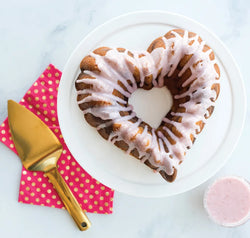 Toffee Elegant Heart Bundt Pan