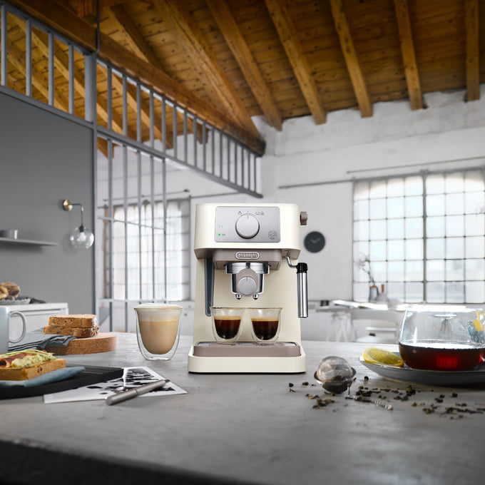DeLonghi Stilosa Manual Espresso Machine & Cappuccino Maker | EC260.GR | Green - Image 4