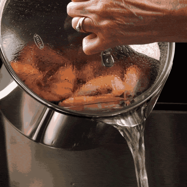 Stellar Profile 7000 20cm 3.25L draining saucepan, durable stainless steel, available at Keans Claremorris.