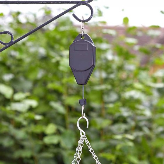 Easy-Ups Hook Clip Strip 12, 1.05m basket lowering device for hanging baskets and bird feeders – Keans Claremorris