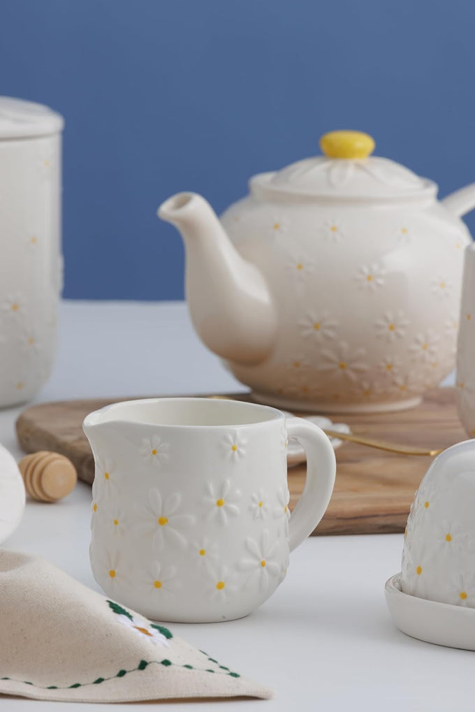 Price & Kensington Daisy Milk Jug - Image 4