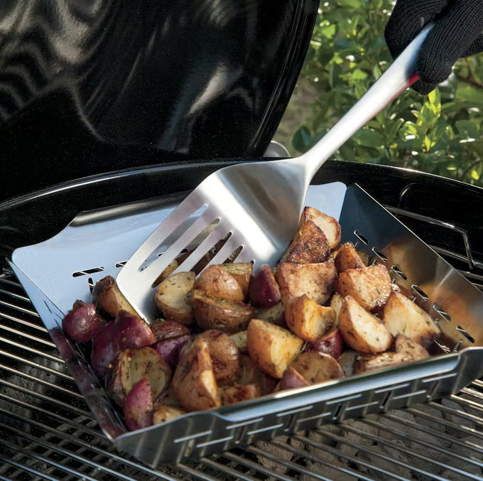 Weber Deluxe Grilling Basket - Image 3