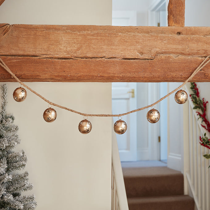 1.5m Sleigh Gold Bell Garland - Image 1