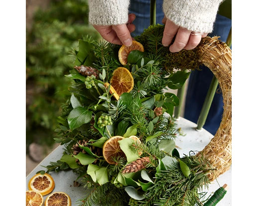 Natural Potpourri Gift Bag with White Tips, Orange Slices & Coco Stars, 2 Assorted – Keans Claremorris