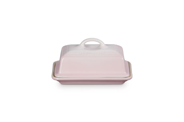 Le Creuset Shell Pink stoneware butter dish, thermoresistant, scratch-resistant, dishwasher safe – available at Keans