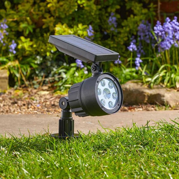 Maxi 100L Spotlight with powerful illumination, durable design – available at Keans Claremorris.
