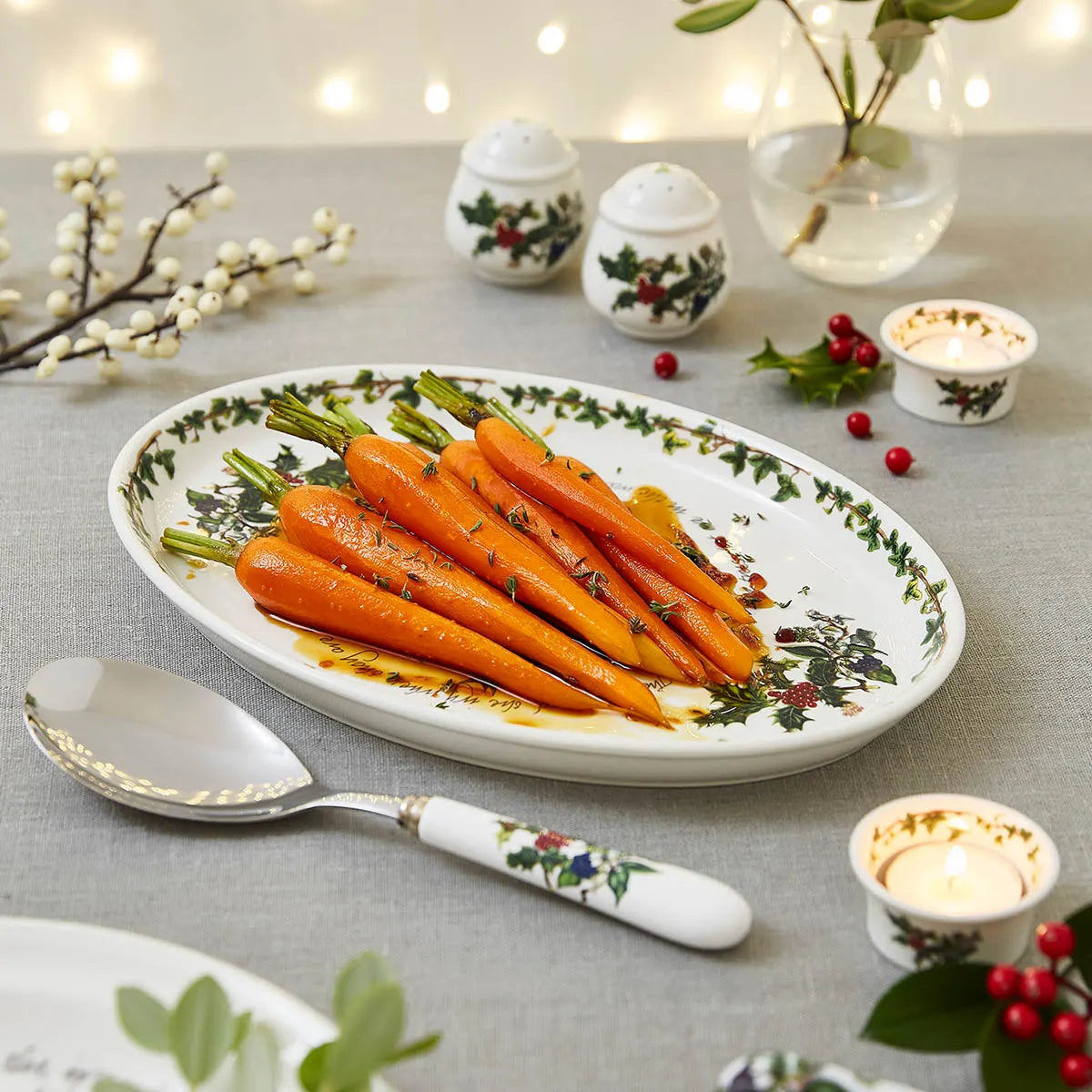 Holly & Ivy Oval Platter 13" /33cm - Image 2