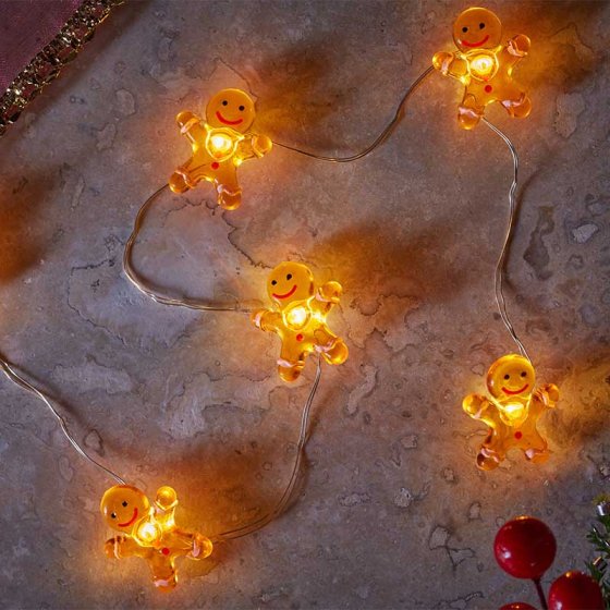 Gingerbread string lights with 20 warm white LEDs, battery-powered, auto-timer, indoor festive décor – Keans Claremorris