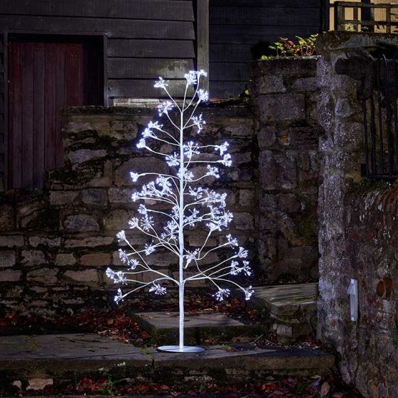 1.5m Frosted Twinkling Tree with 1,500 cool white LEDs, indoor/outdoor, low voltage – Keans Claremorris