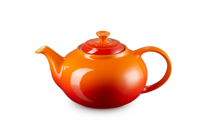 Le Creuset 1.3L Volcanic stoneware teapot with drip-resistant spout, cool handle, scratch-resistant glaze – Keans Claremorris